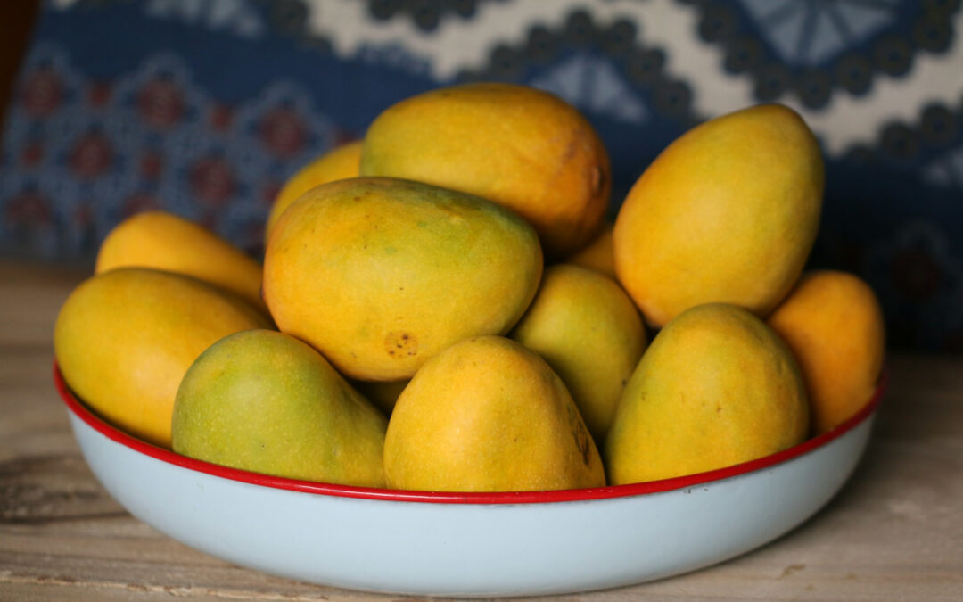 How much mango should be eaten per day